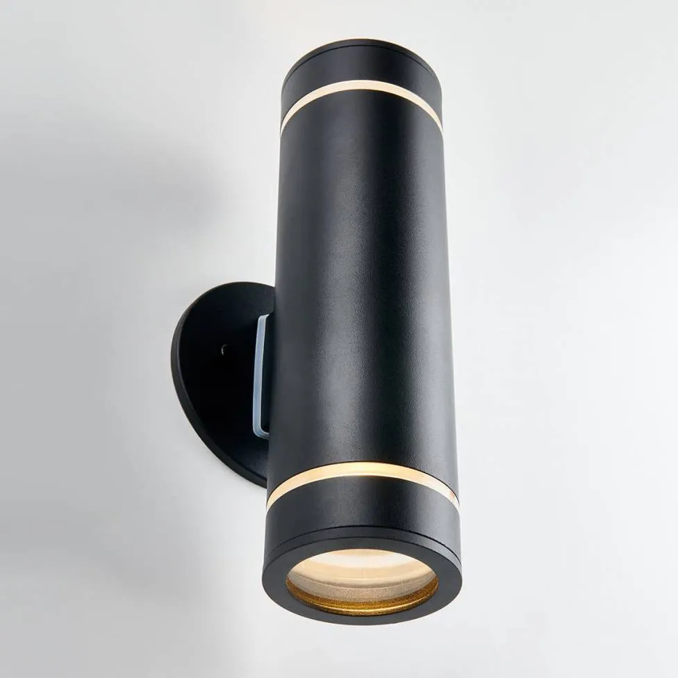 C7 Black Outdoor Wall Light